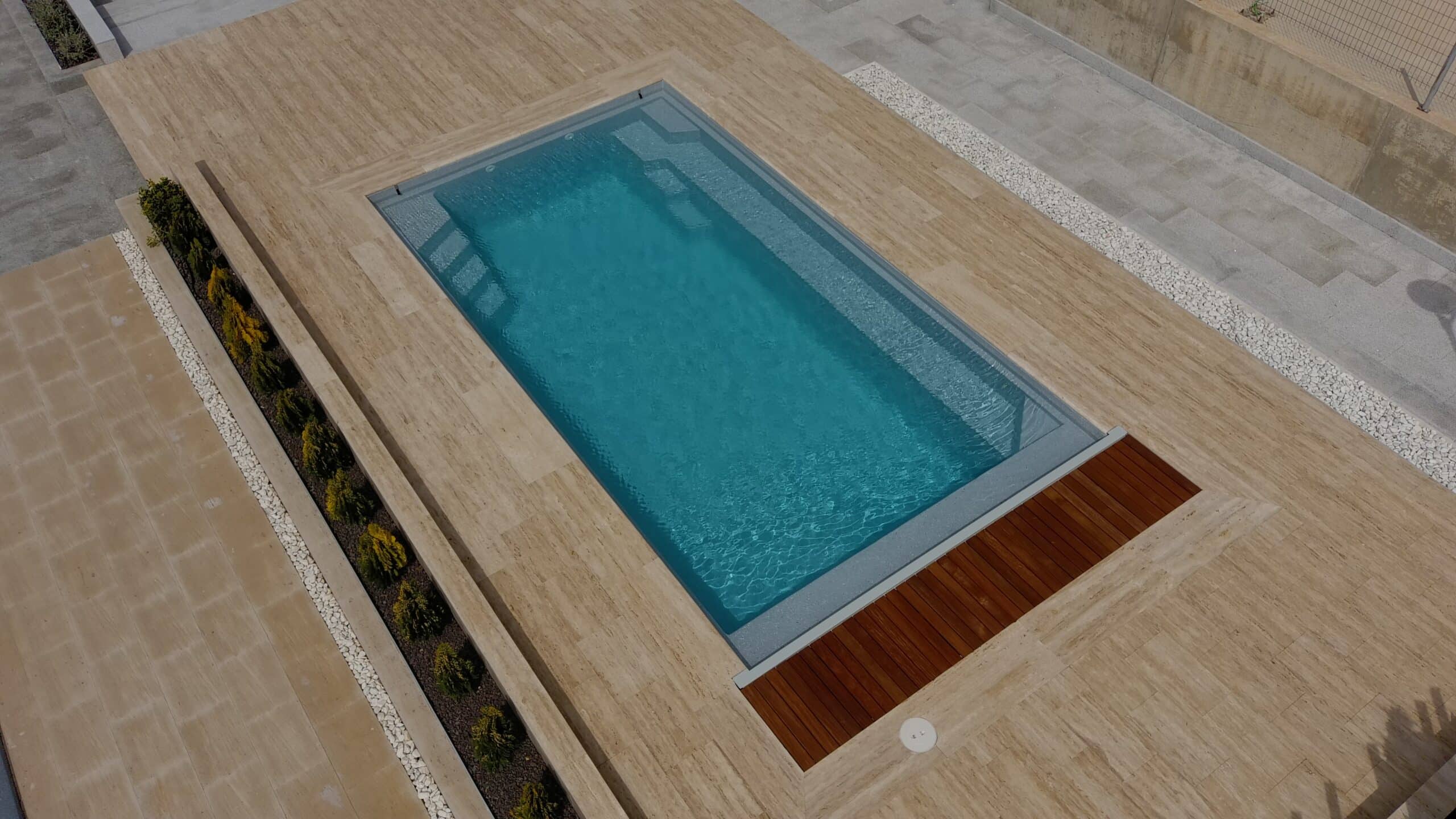 piscine coque australienne modèle Atlantis